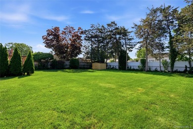 A Home That Has Been Truly Cherished! Welcome to this charming - photo 28