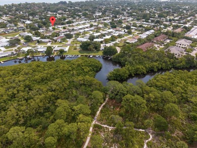Welcome to this charming FULLY RENOVATED 2-bedroom, 1-bathroom - photo 43