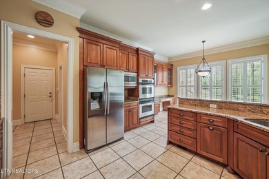 Welcome to Montgomery Cove, one of Knoxville's most sought after - photo 16