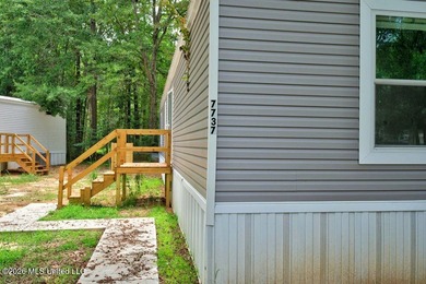 Brand new and never lived in! This beautiful 16' x 76' - photo 18