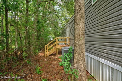 Brand new and never lived in! This beautiful 16' x 76' - photo 21