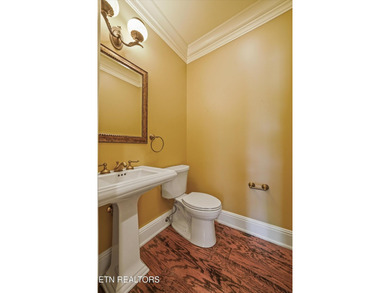 Welcome to Montgomery Cove, one of Knoxville's most sought after - photo 28