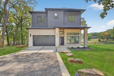 Lake Home For Sale in Malakoff, Texas