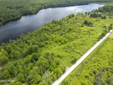 Located in scenic Northern Wayne County sits a beautiful 4.62 - photo 4