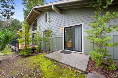 Great opportunity to purchase this single-level, 3 bedroom, 2 - photo 43