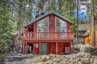 Nestled in the heart of Donner Lake, this beautiful 3-bedroom - photo 1