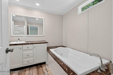 Brand new and never lived in! This beautiful 16' x 76' - photo 12