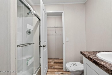 Brand new and never lived in! This beautiful 16' x 76' - photo 13