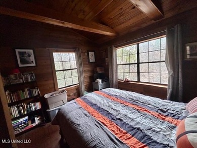 Secluded and peaceful, this charming 2-bedroom, 2-bath cabin - photo 14