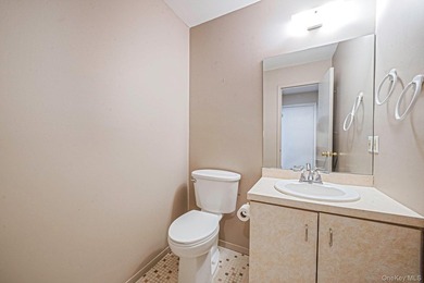 Spacious Contemporary Colonial situated on nearly an acre lot in - photo 14
