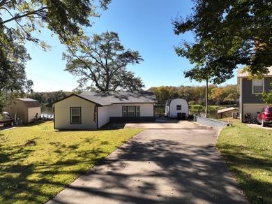 Charming Lakefront Cottage on Lake Raymond Gary-Ft. Towson, Ok - photo 16