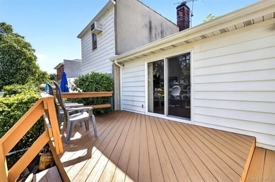 A semi-detached Colonial with a legal rear extension family room - photo 17