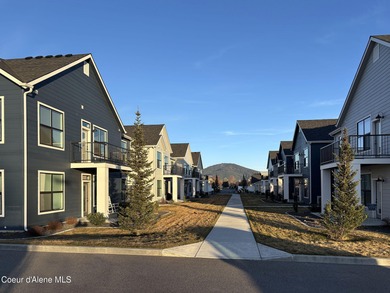 Lake Condo For Sale in Coeur d Alene, Idaho