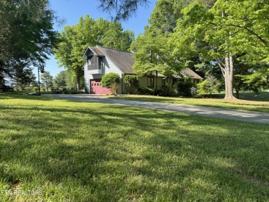 Lake Home Sale Pending in Baneberry, Tennessee