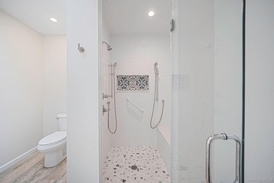 Spacious Contemporary Colonial situated on nearly an acre lot in - photo 25
