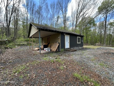 Investor-friendly opportunity at 1149 Avoy Rd! This 1 bedroom, 1 - photo 3