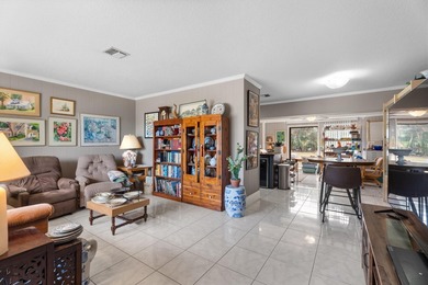 Welcome to this charming 2-bedroom, 2-bath single-family home - photo 4
