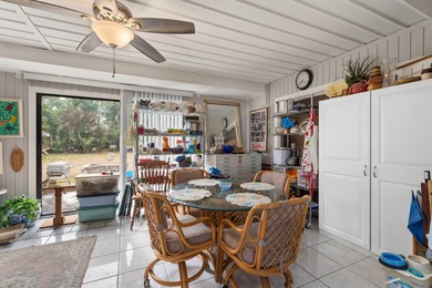 Welcome to this charming 2-bedroom, 2-bath single-family home - photo 8