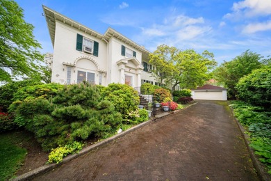 Timeless Waterfront Luxury At 1008 Shore Road In The Prestigious - photo 2