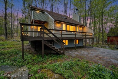 Welcome to this beautifully updated four-bedroom, three-bathroom - photo 1