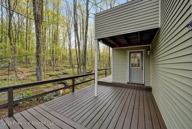 Welcome to this beautifully updated four-bedroom, three-bathroom - photo 9