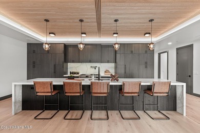 Luxurious penthouse-style condo overlooking the Coeur d'Alene - photo 3