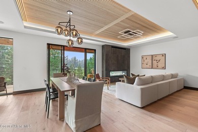 Luxurious penthouse-style condo overlooking the Coeur d'Alene - photo 10