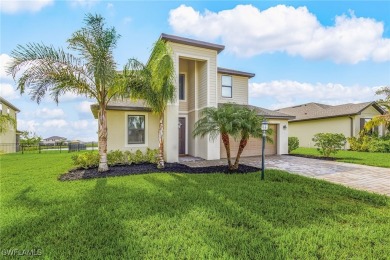 (private lake, pond, creek) Home For Sale in Fort Myers Florida