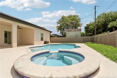 WOW!! Gorgeous custom pool home featuring 4 spacious bedrooms, 3 - photo 23