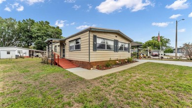 Welcome home to this lovely 2 bedroom, 2 bathroom, manufactured - photo 3