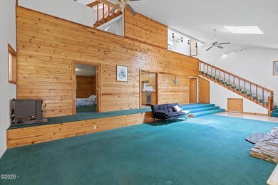 CHARMING COASTAL HOME! This 2,320 square foot home is located on - photo 8