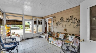 Welcome home to this lovely 2 bedroom, 2 bathroom, manufactured - photo 9
