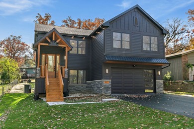 Wonder Lake Home For Sale in Wonder Lake Illinois