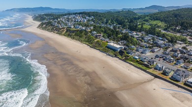 Excellent opportunity to own an Oceanview triplex in the - photo 5