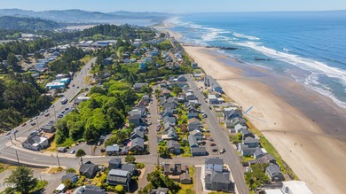 Excellent opportunity to own an Oceanview triplex in the - photo 7