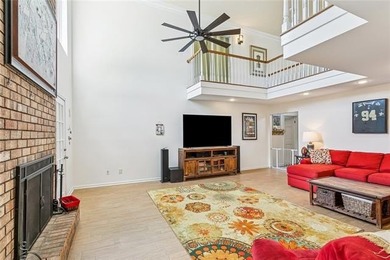 Located in the sought after neighborhood of Chateau Estates, a - photo 6