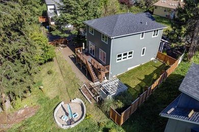 Tucked into a private, pie-shaped .32-acre setting, this nearly - photo 2