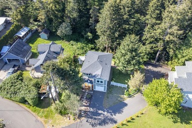 Tucked into a private, pie-shaped .32-acre setting, this nearly - photo 3