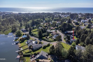 Tucked into a private, pie-shaped .32-acre setting, this nearly - photo 5