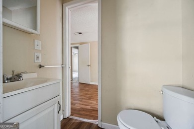 Charming opportunity in historic Darien! Ideally located in an - photo 17
