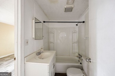Charming opportunity in historic Darien! Ideally located in an - photo 20
