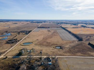Lake Acreage For Sale in Fredonia, Kansas