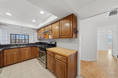 Set above Maple Canyon in coveted Bankers Hill, this exceptional - photo 22