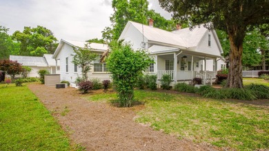 Welcome to the heart of DeFuniak Springs where history meets - photo 6