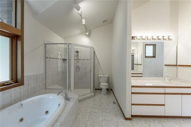 Gorgeous custom-built Lindal Cedar home offering 3 bedrooms and - photo 29