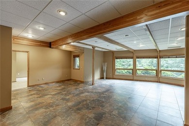 Gorgeous custom-built Lindal Cedar home offering 3 bedrooms and - photo 33