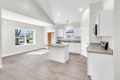 QUALIFIES FOR 100% FINANCING | NEW CONSTRUCTION...Experience - photo 7