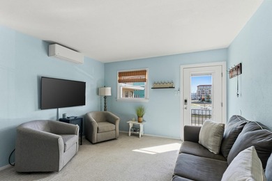 Welcome to 404-06 E Farragut Road Unit 7 - a beautifully - photo 9