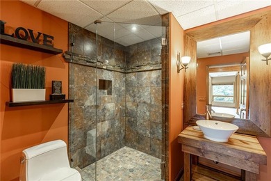 Gorgeous custom-built Lindal Cedar home offering 3 bedrooms and - photo 41