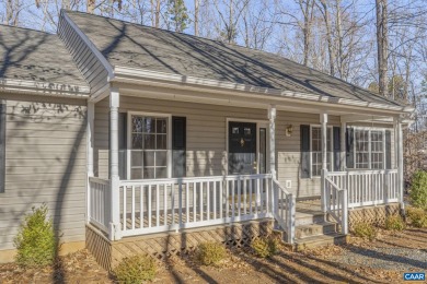 Lake Home For Sale in Palmyra, Virginia